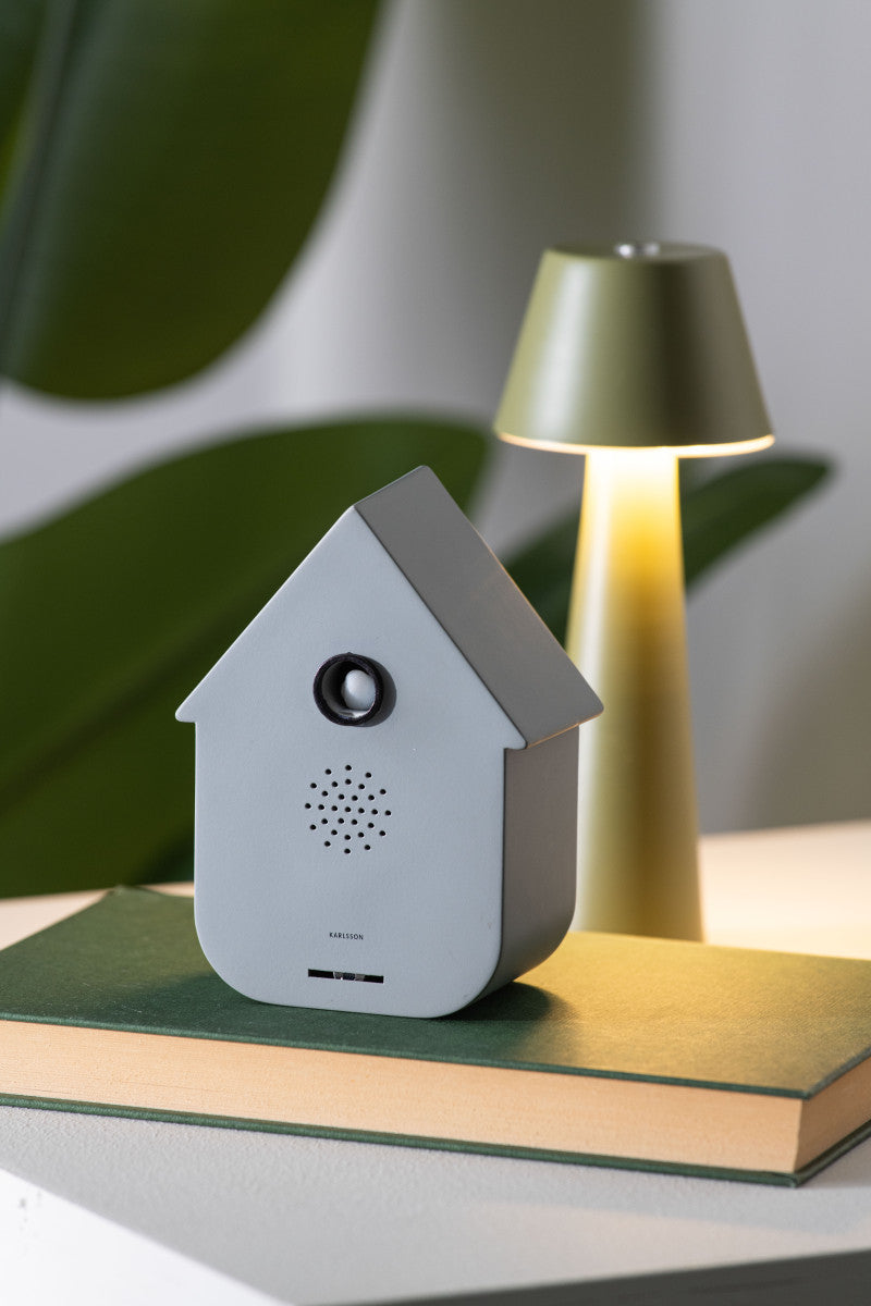 Karlsson Sound Box Modern Cuckoo – Vogelhuisje Mouse grey, sfeer