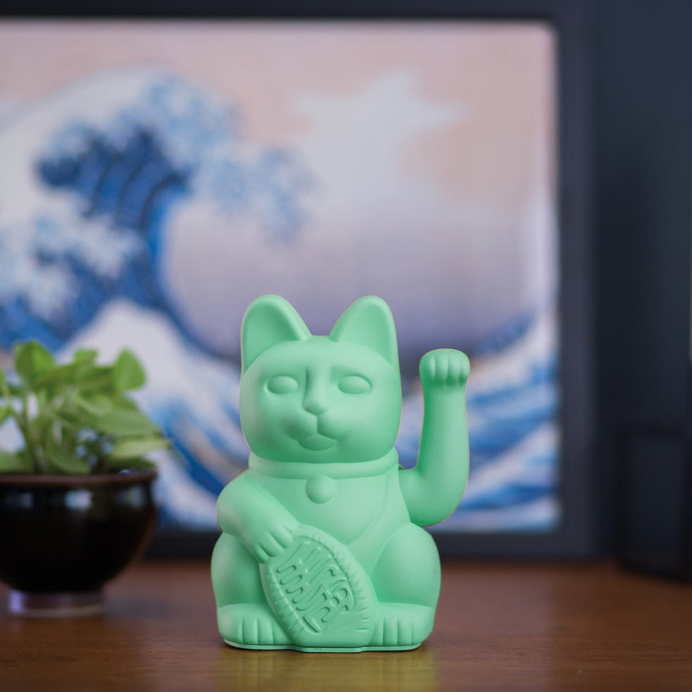 MYNEKO Lucky Cat 
Mint Green – klassieke waving cat, ca. 15 cm, woondecoratie of cadeau